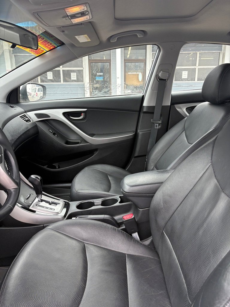 Used 2013 Hyundai Elantra Limited image 9