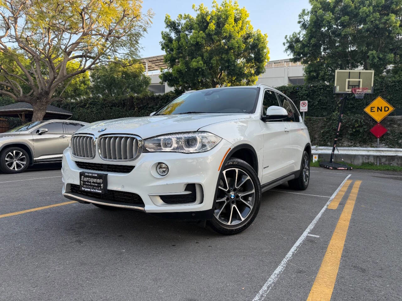 Used 2018 BMW X5 xDrive35i w/ Driving Assistance Package AWD/4WD image 2