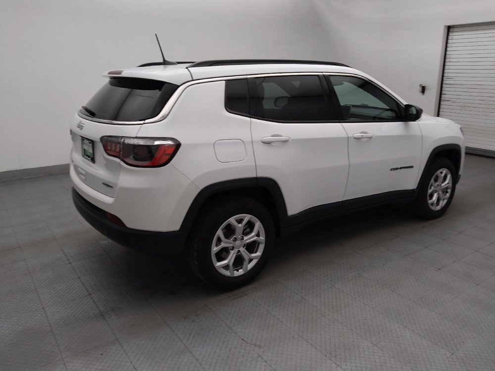 Used 2024 Jeep Compass Latitude AWD/4WD image 10
