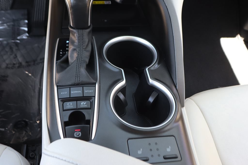 Used 2023 Toyota Camry XLE FWD image 31
