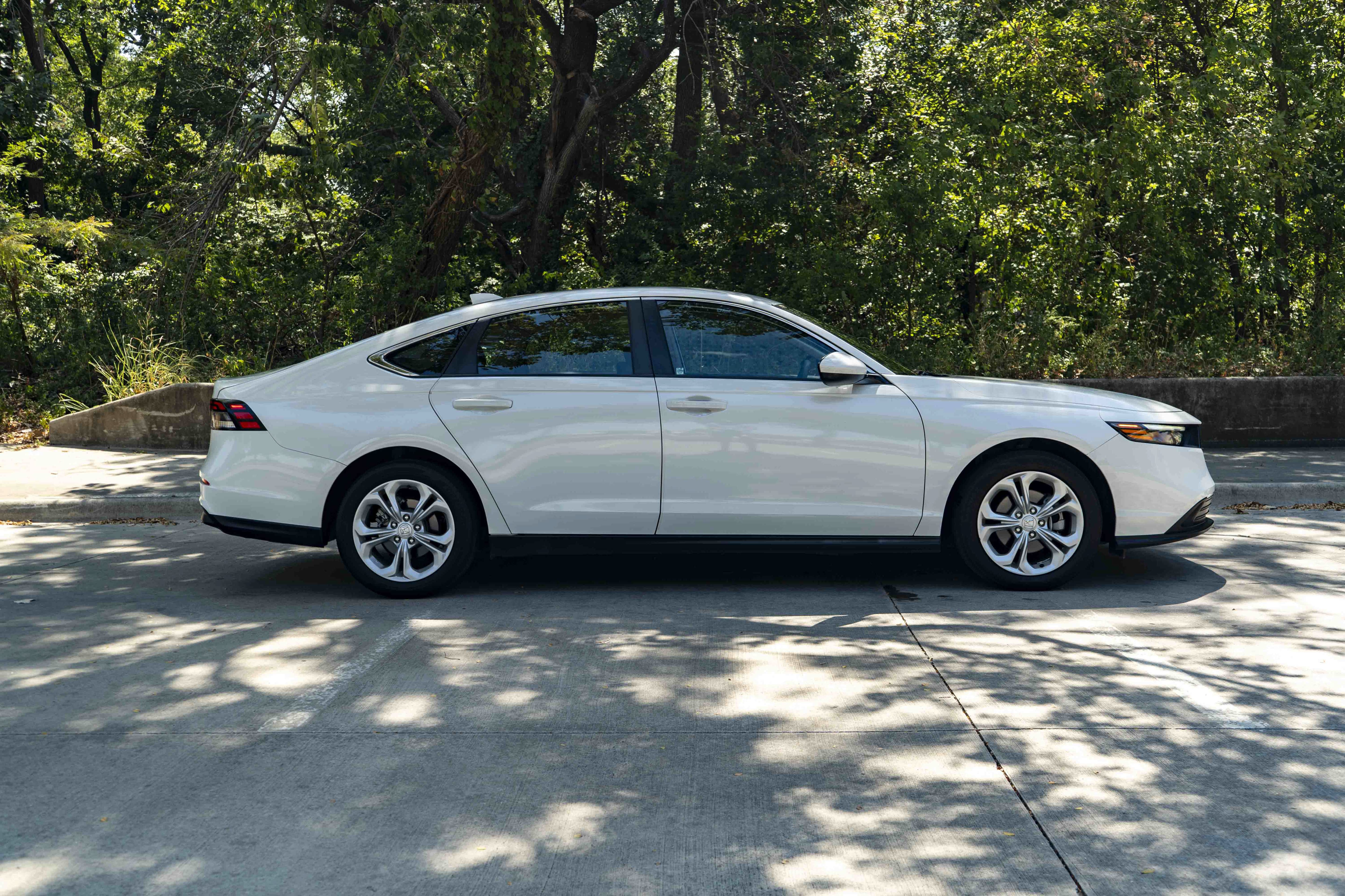 Certified 2023 Honda Accord LX image 10
