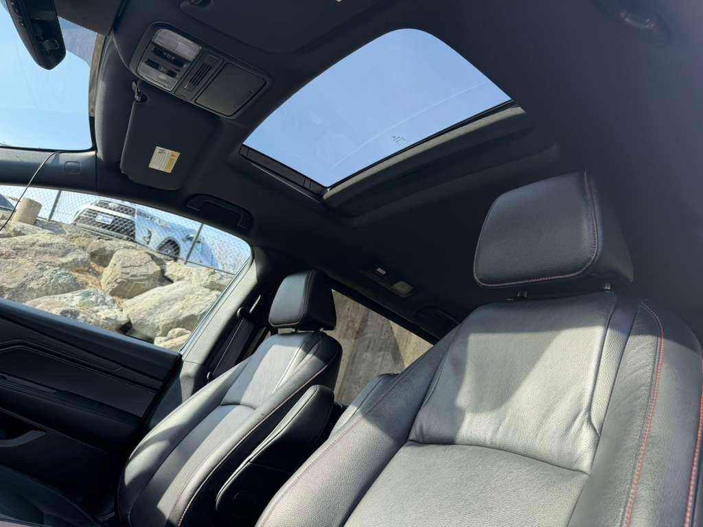 Used 2024 Honda Odyssey Sport image 17