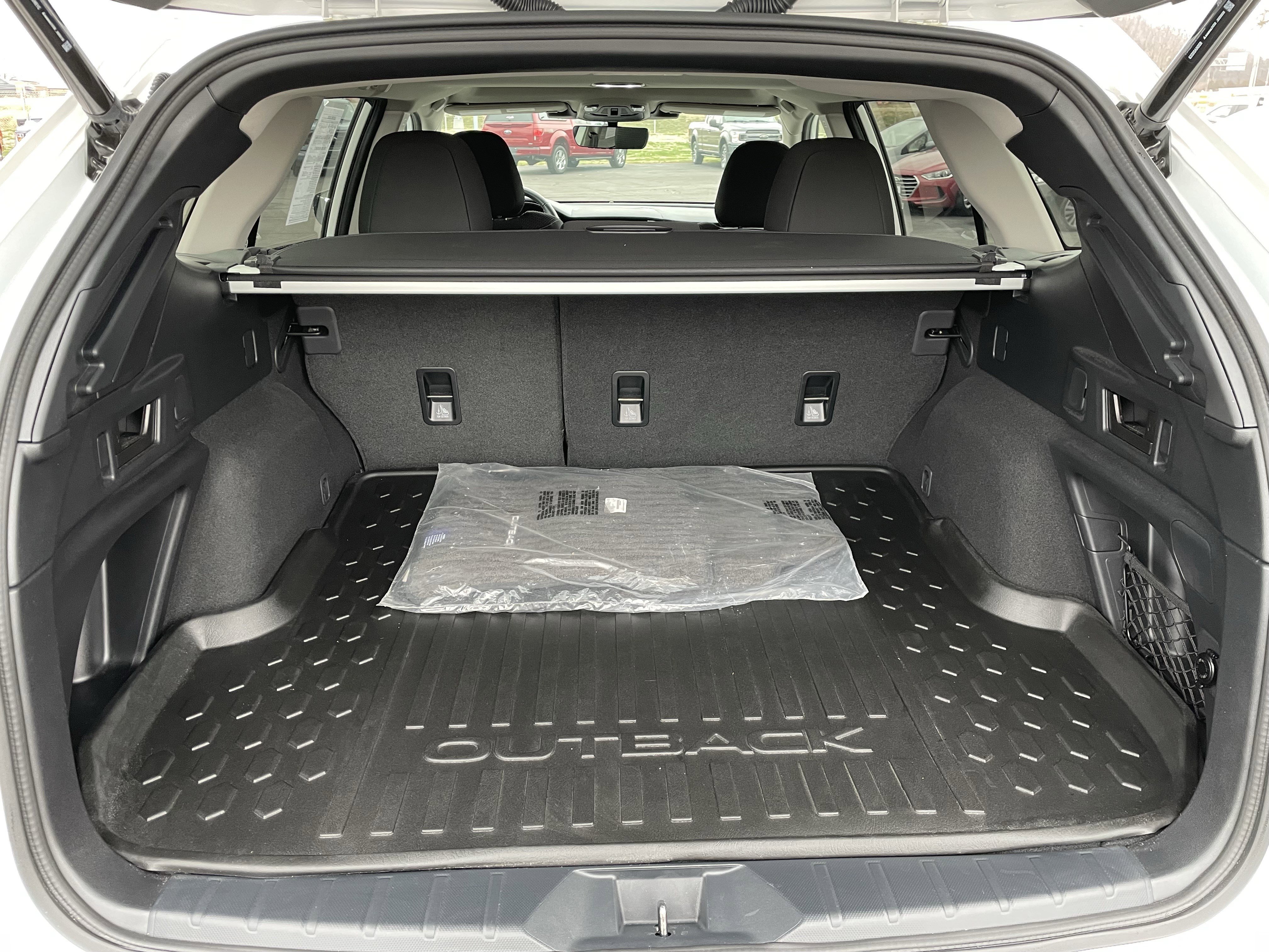 Used 2025 Subaru Outback Premium w/ Popular Package #1A image 6