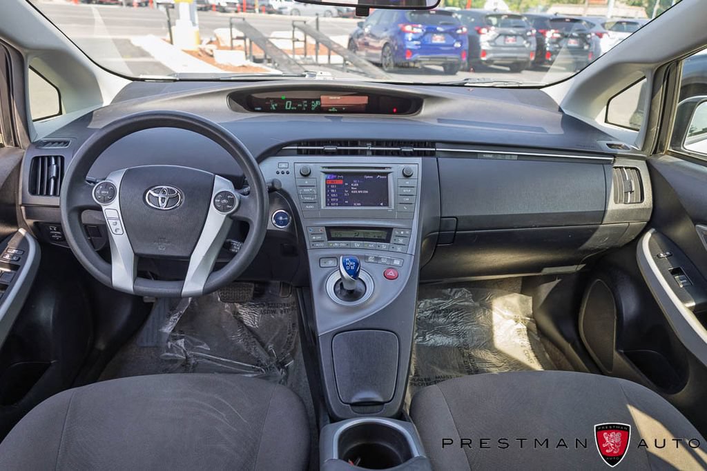 Used 2015 Toyota Prius Two FWD image 28