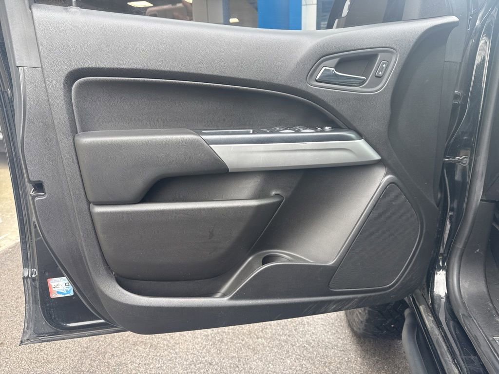 Used 2021 Chevrolet Colorado ZR2 w/ ZR2 Midnight Special Edition image 14