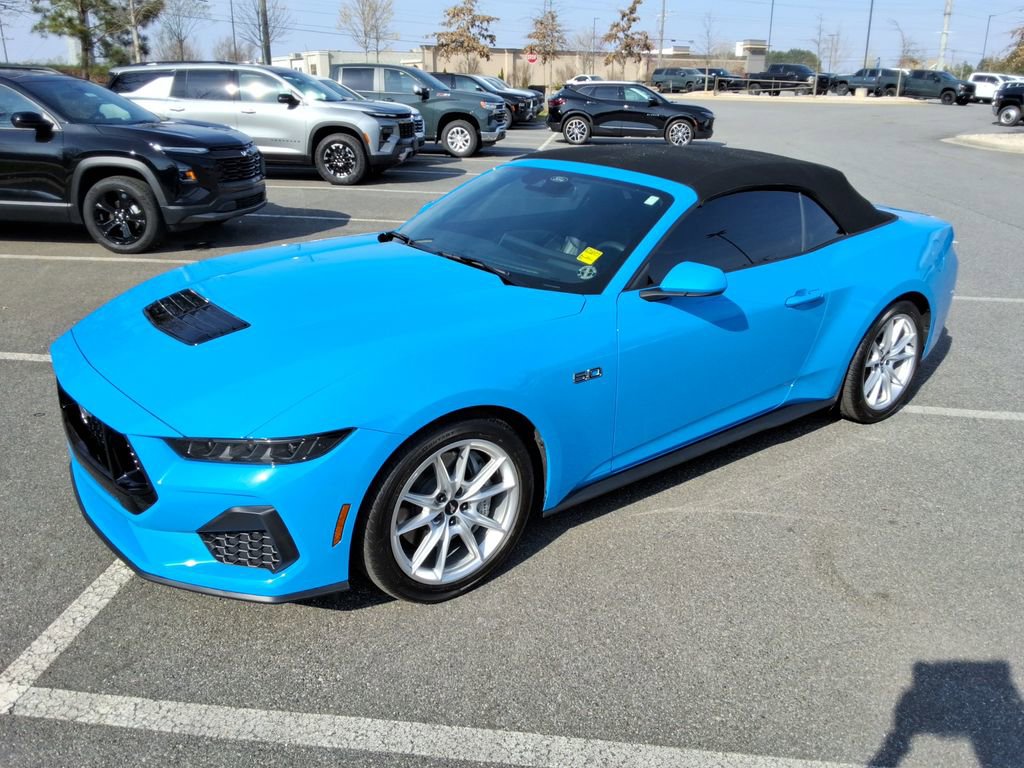 Used 2025 Ford Mustang GT Premium image 18