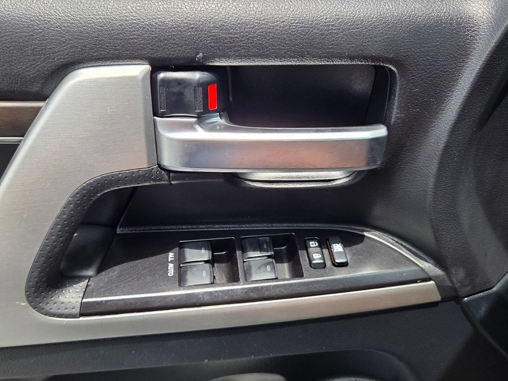Used 2019 Toyota Land Cruiser AWD/4WD image 29