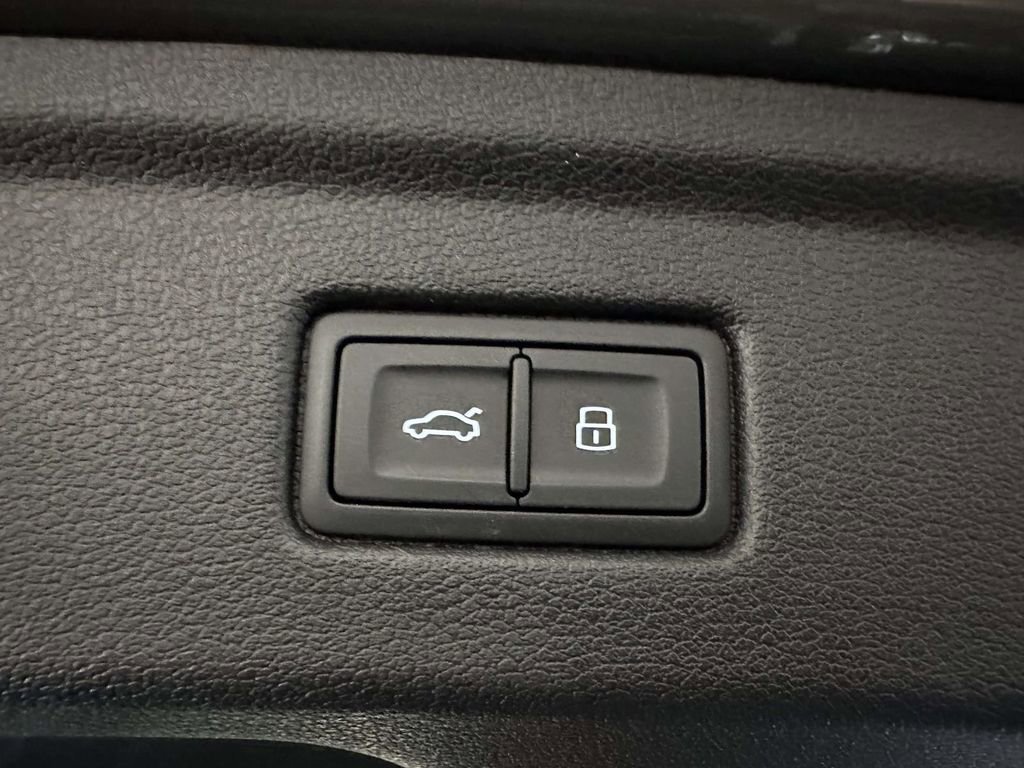 Used 2024 Audi A5 2.0T Premium w/ Convenience Package image 9