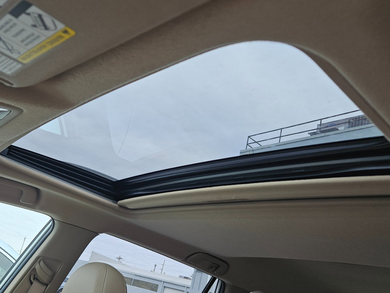 Used 2011 Toyota RAV4 Limited image 25