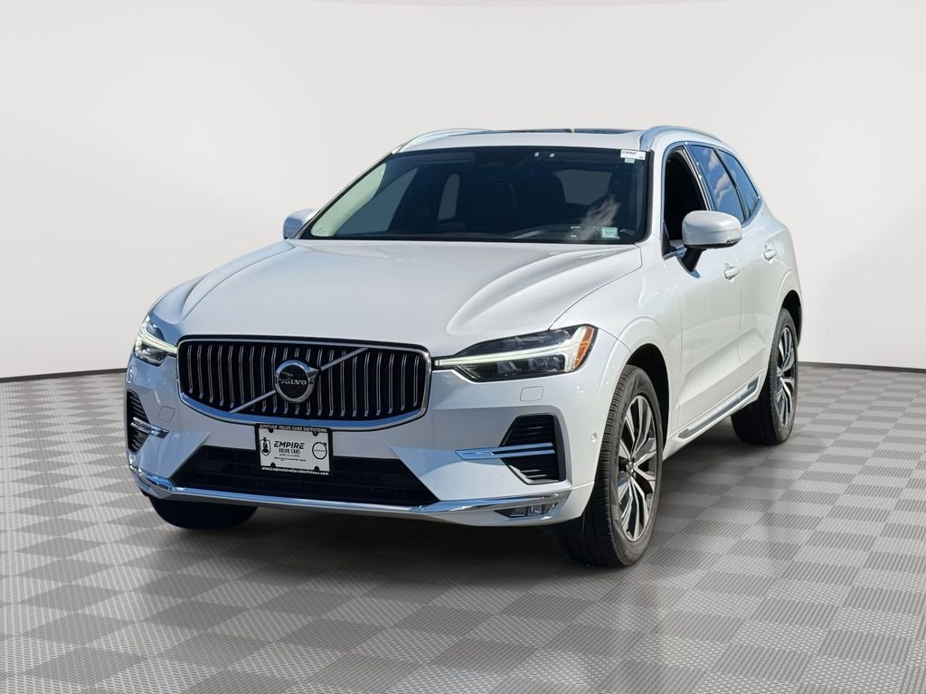 Certified 2023 Volvo XC60 B5 Plus w/ Climate Package image 2