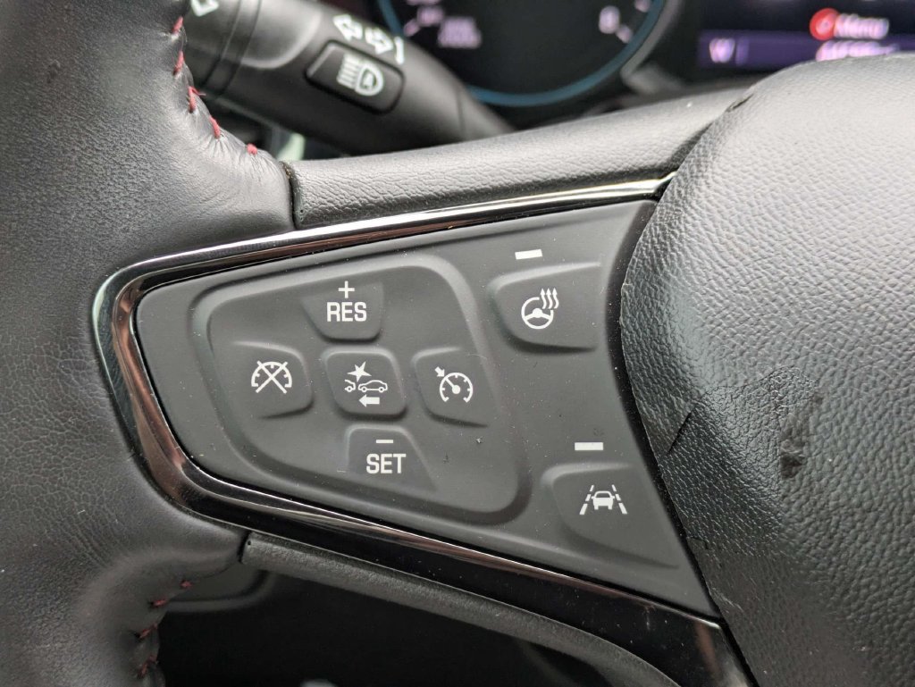 Used 2022 Chevrolet Equinox RS w/ RS Leather Package FWD image 28