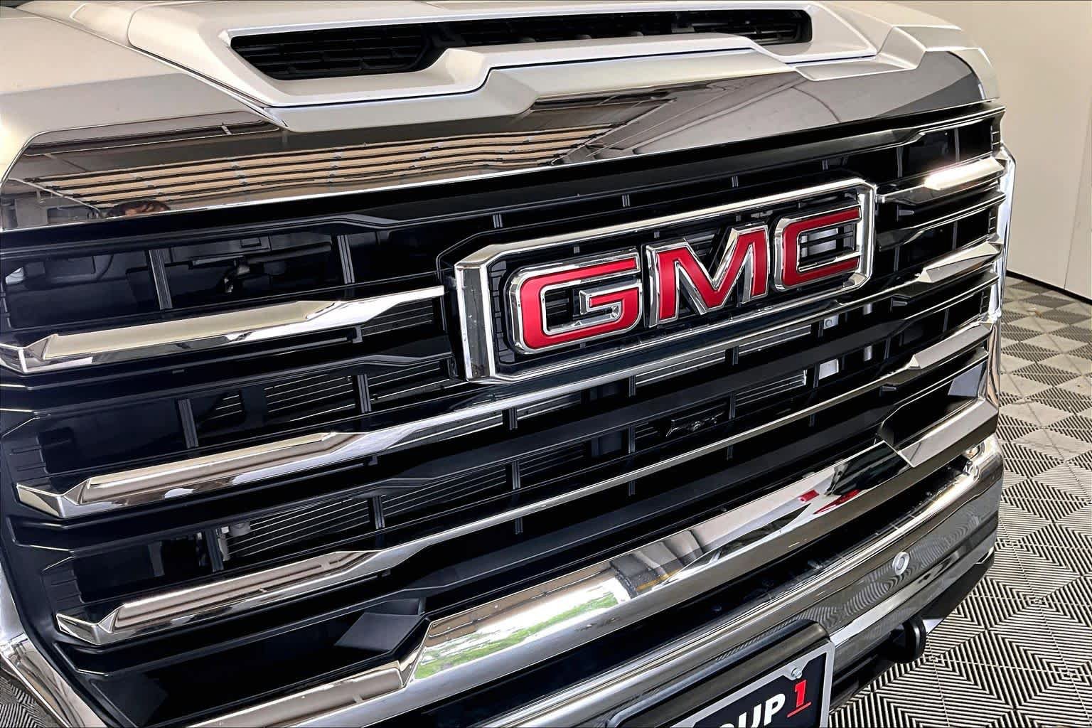Used 2025 GMC Sierra 3500 SLT w/ Texas SLT Premium Package AWD/4WD image 29