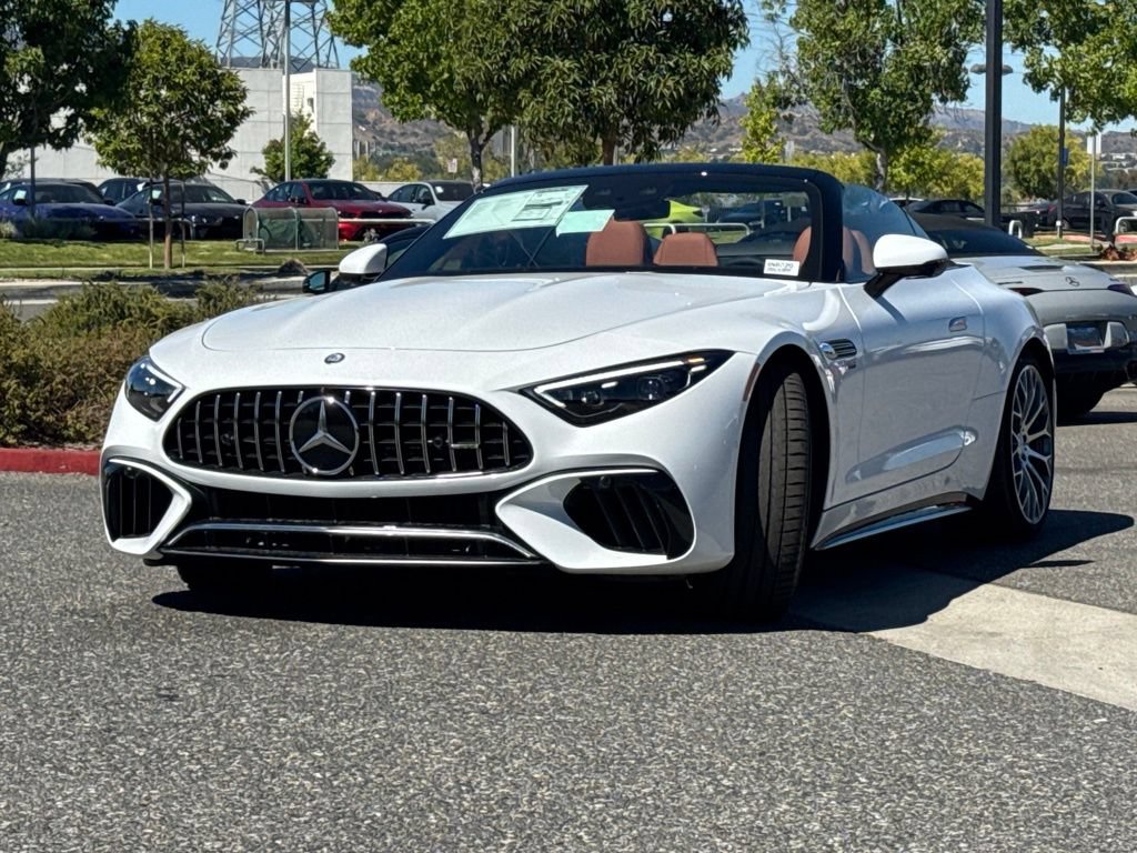 New 2026 Mercedes-Benz SL 63 AMG 4MATIC image 2
