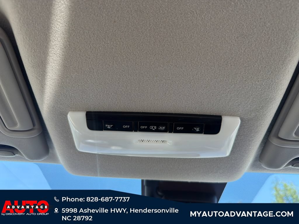 Used 2024 Nissan Versa SV w/ Trunk Package FWD image 24