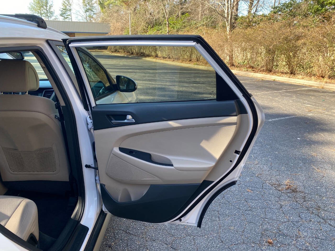 Used 2017 Hyundai Tucson Sport w/ Cargo Package image 45