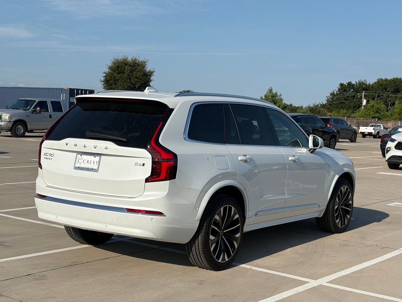 New 2026 Volvo XC90 B6 Plus w/ Protection Package Premier AWD/4WD image 6