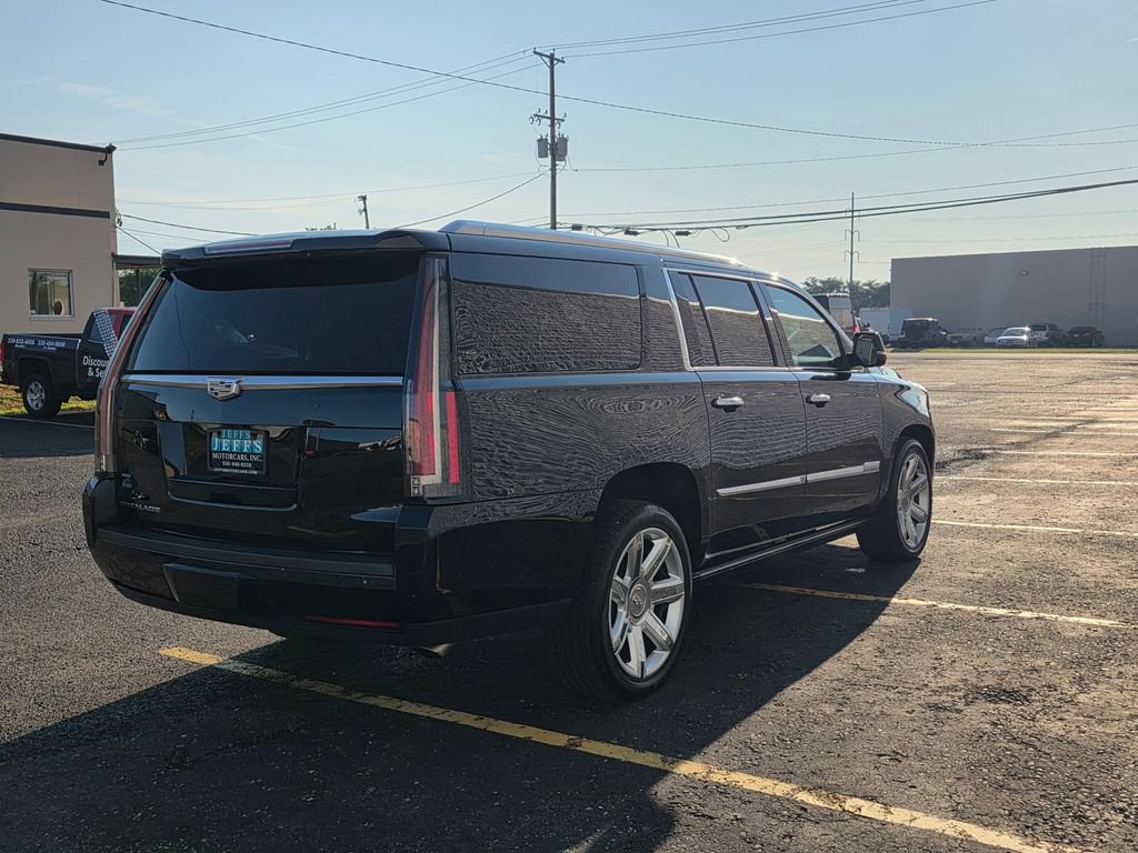 Used 2015 Cadillac Escalade ESV Premium AWD/4WD image 4
