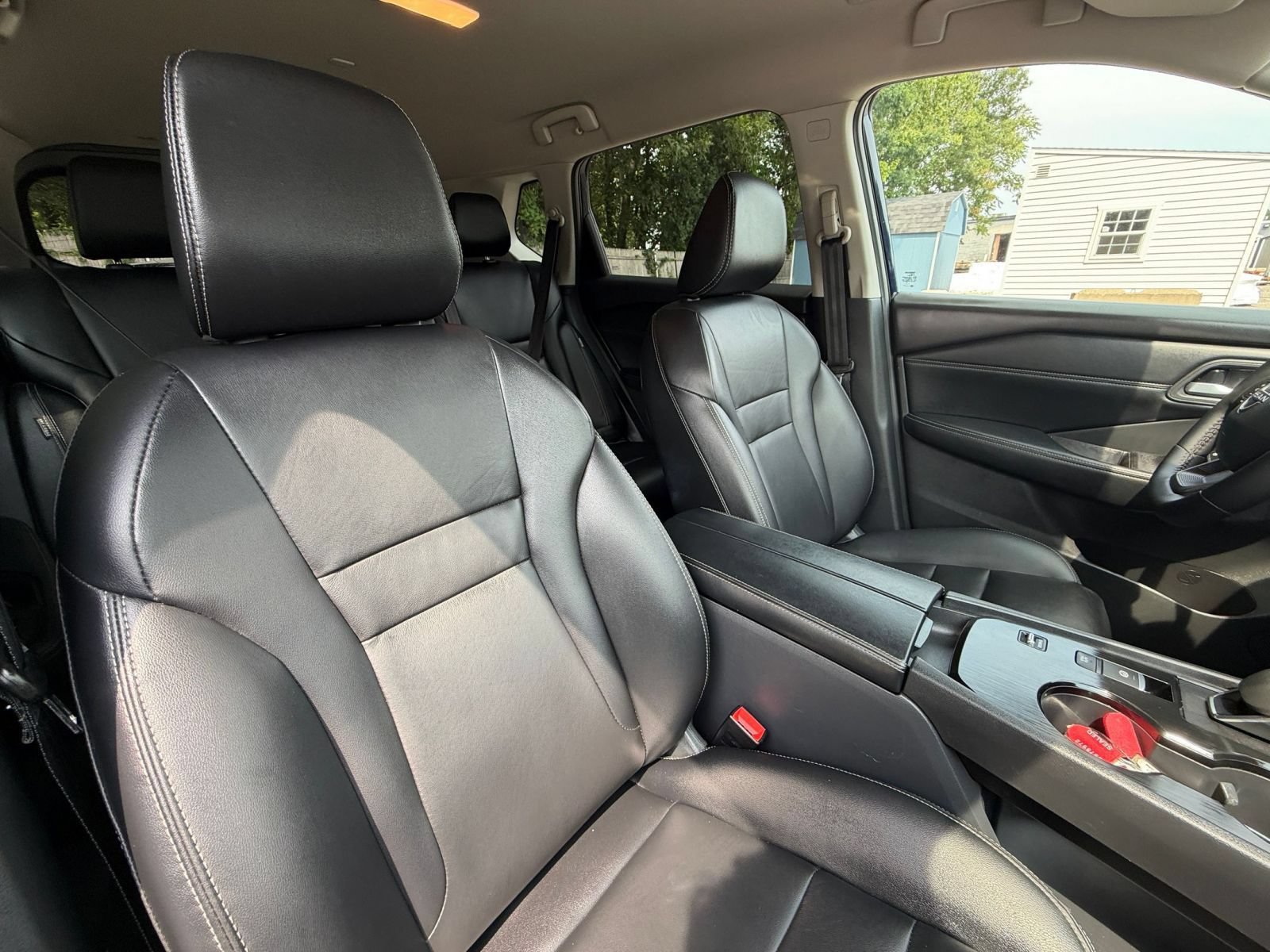 Used 2026 Nissan Rogue SL FWD image 38