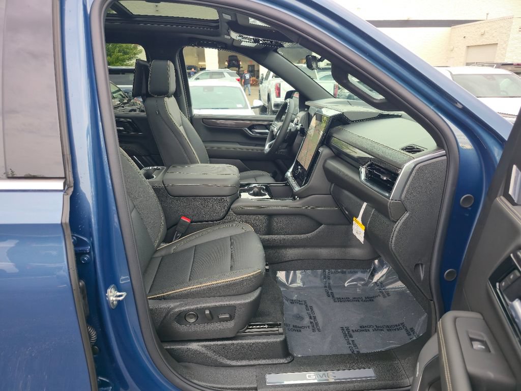New 2026 GMC Yukon XL Elevation w/ Elevation Premium Package AWD/4WD image 30