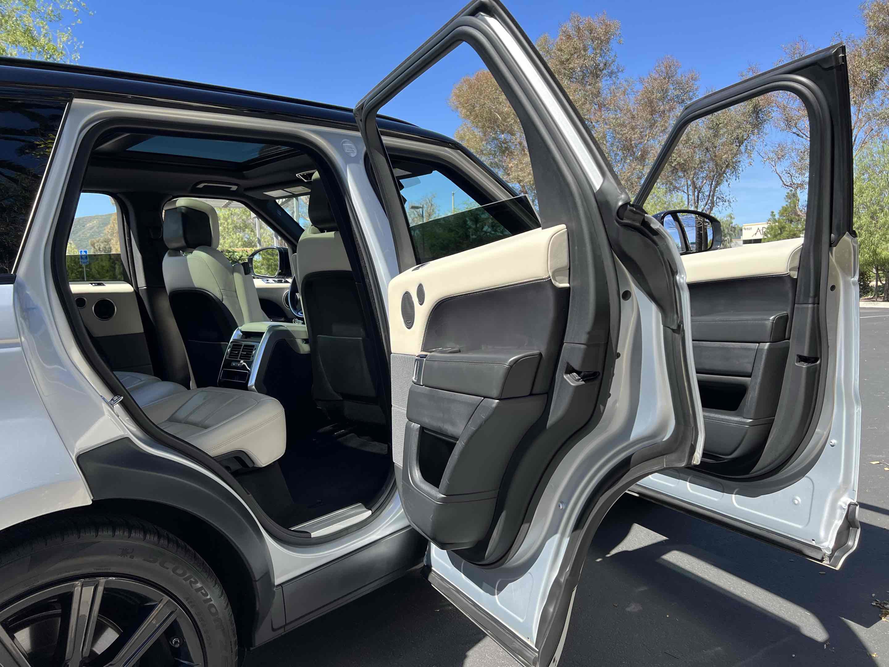 Used 2021 Land Rover Range Rover Sport HSE Dynamic image 69