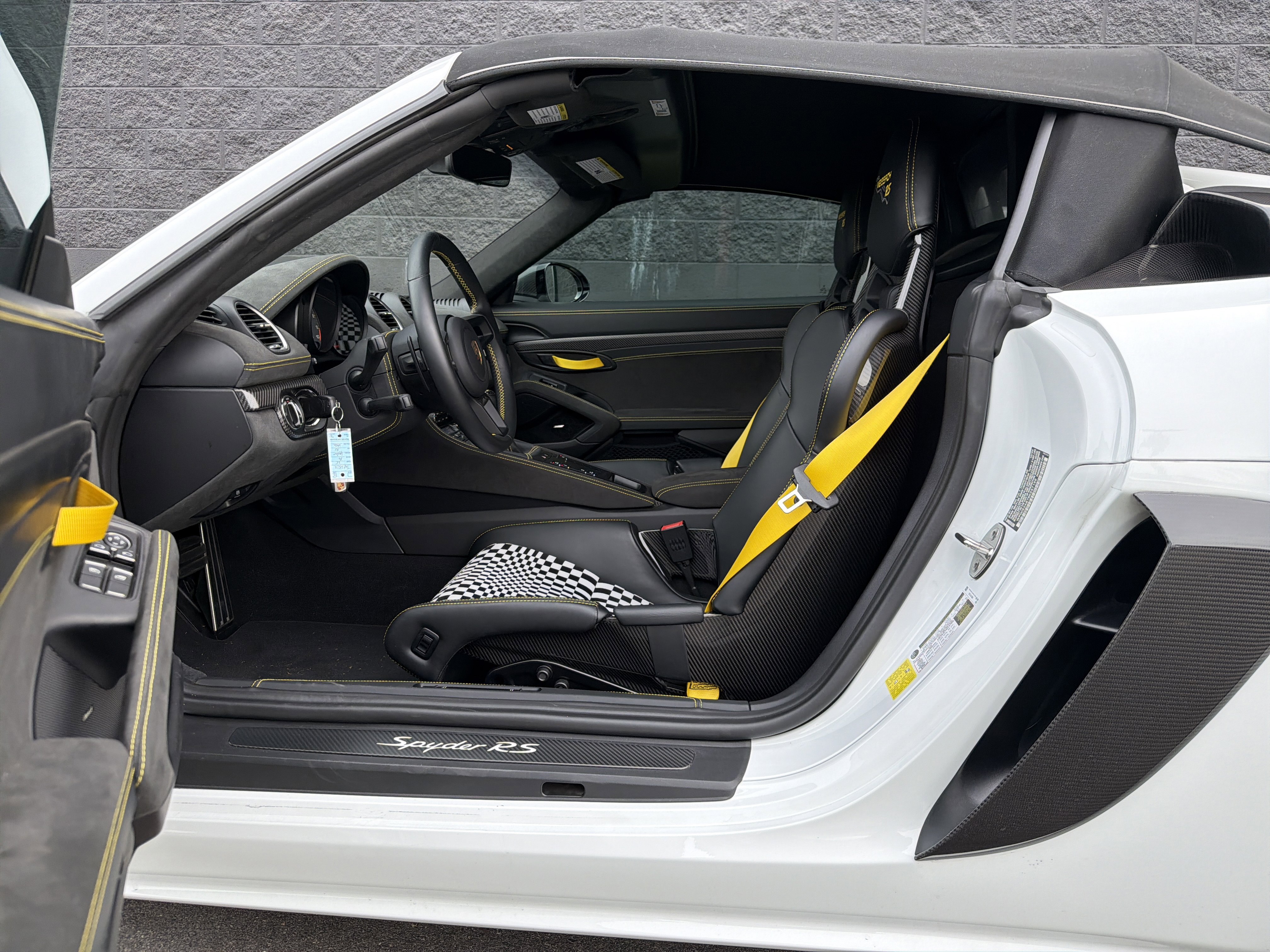 Certified 2025 Porsche 718 Boxster Spyder RS image 15