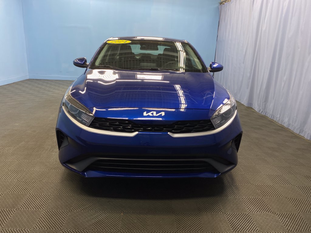 Used 2024 Kia Forte LXS FWD image 2
