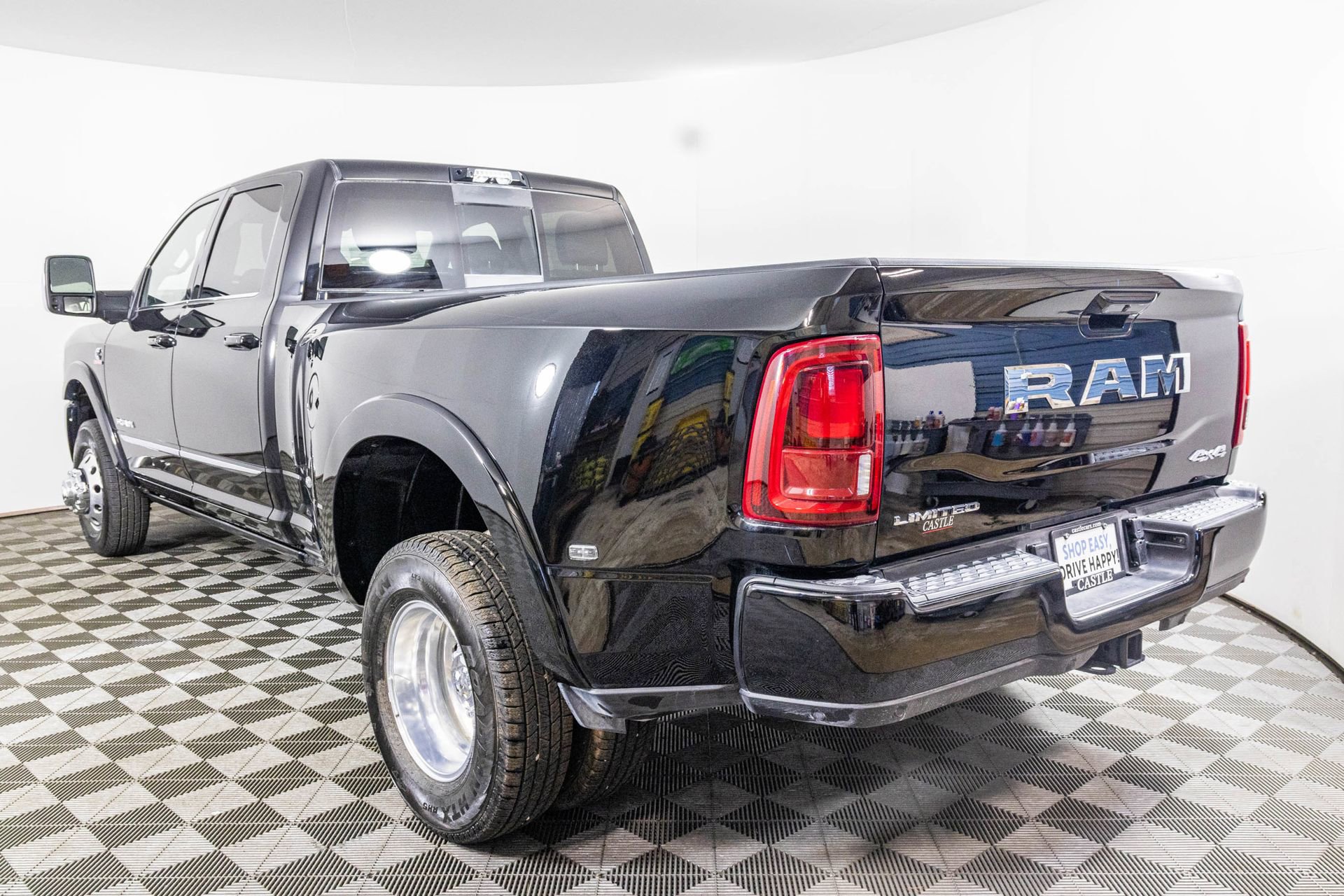 New 2026 RAM 3500 Limited image 10