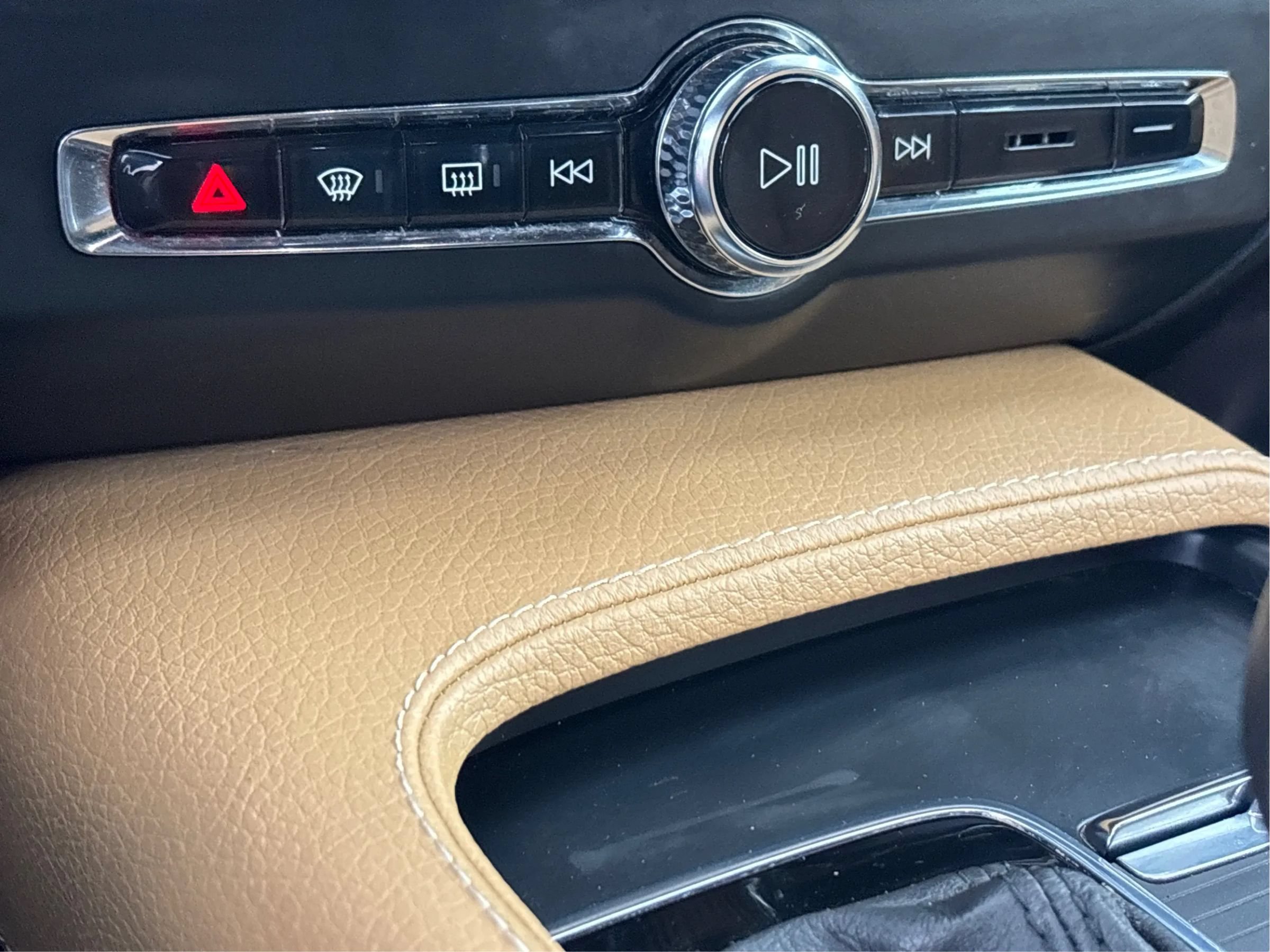 Used 2018 Volvo V90 T5 Cross Country w/ Convenience Package AWD/4WD image 37