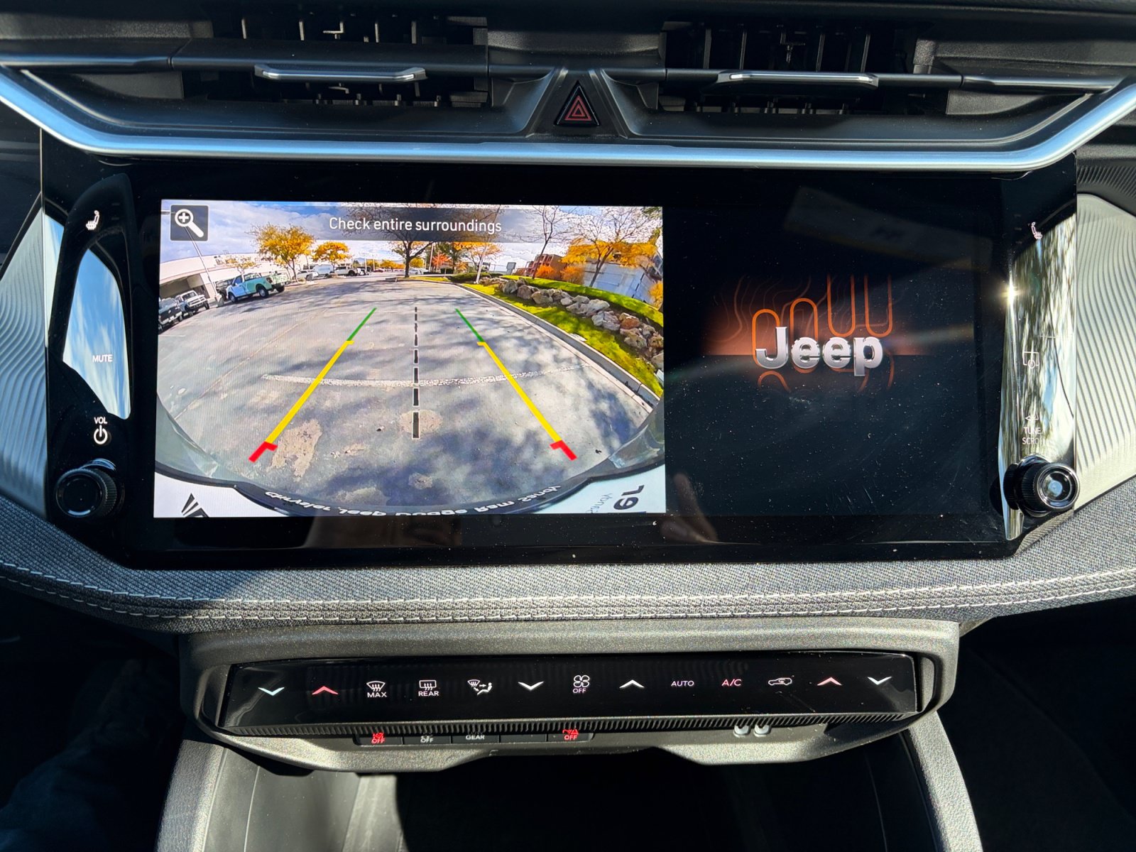 New 2026 Jeep Cherokee Laredo AWD/4WD image 30