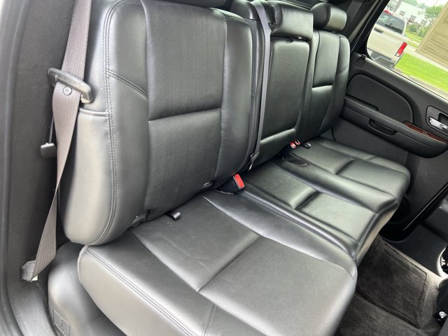 Used 2013 Chevrolet Avalanche LTZ AWD/4WD image 27