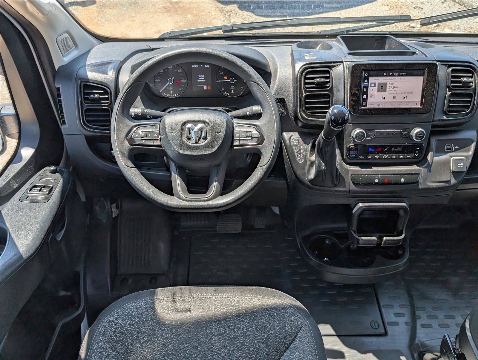 Used 2024 RAM ProMaster 2500 w/ Convenience Group FWD image 14