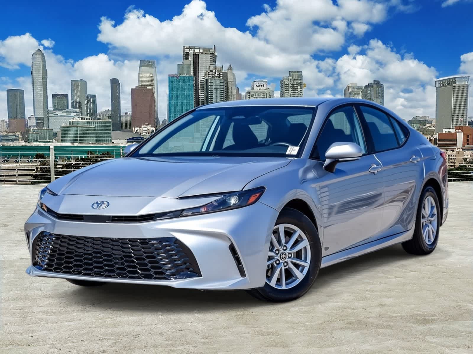 Used 2025 Toyota Camry LE FWD image 1