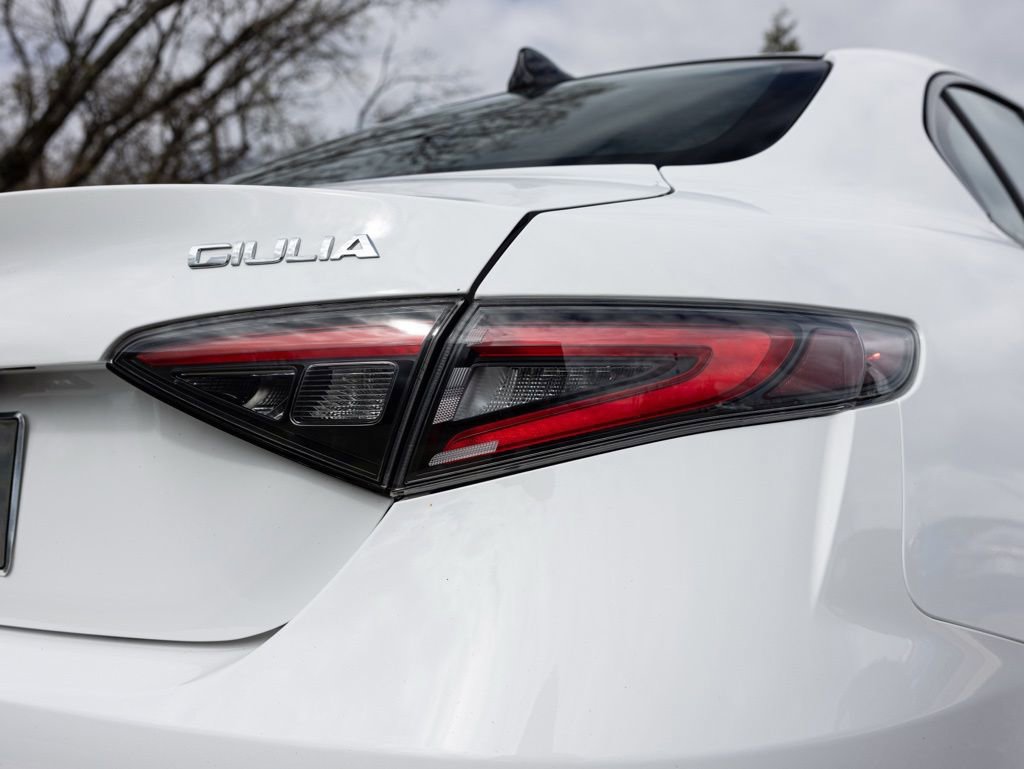 Used 2024 Alfa Romeo Giulia Veloce image 52