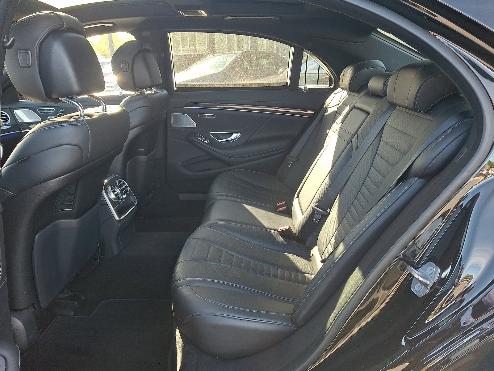 Used 2020 Mercedes-Benz S 560 4MATIC Sedan image 10