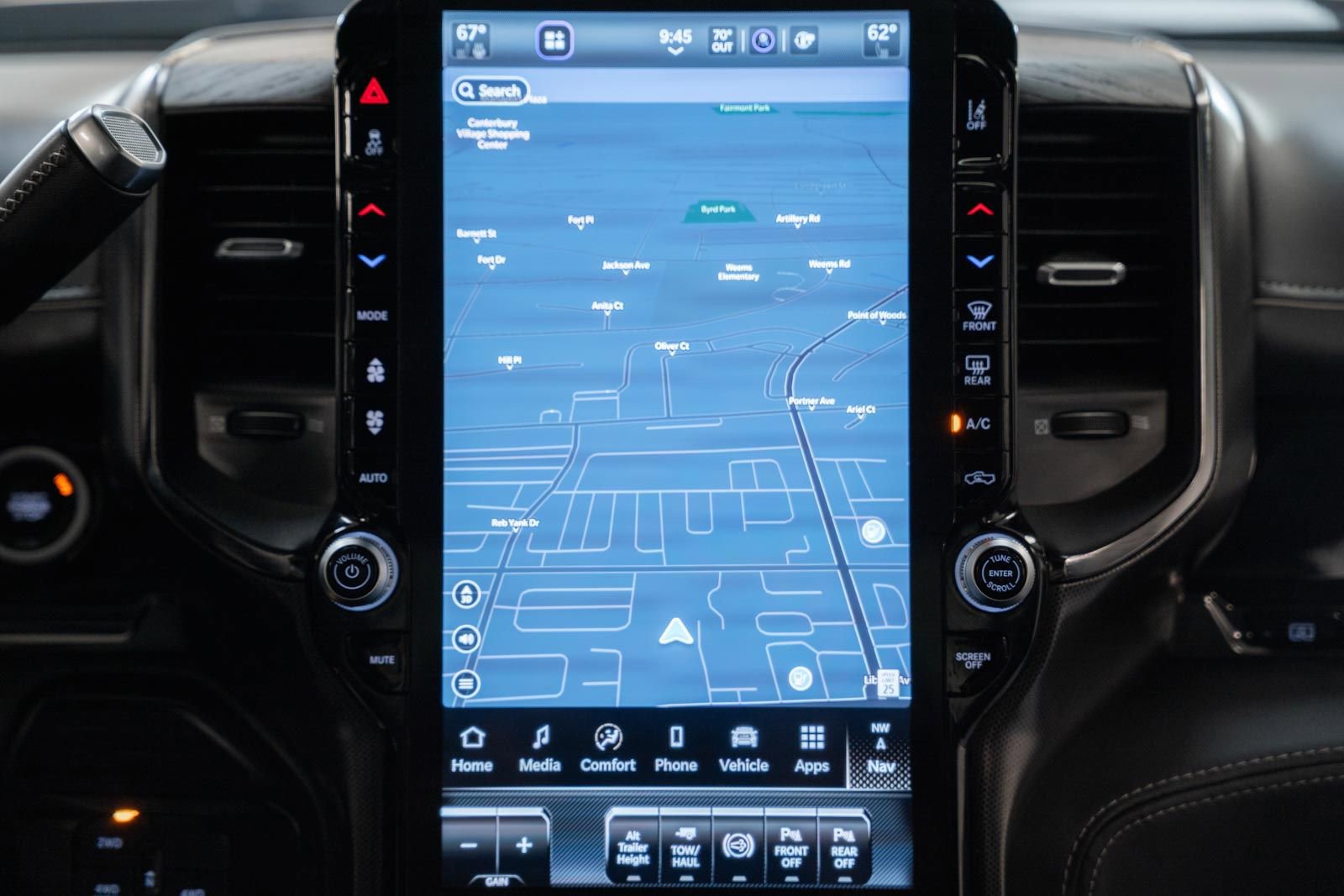 Used 2025 RAM 2500 Limited AWD/4WD image 33