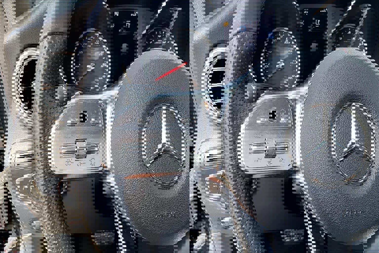 Used 2022 Mercedes-Benz GLC 300 image 21