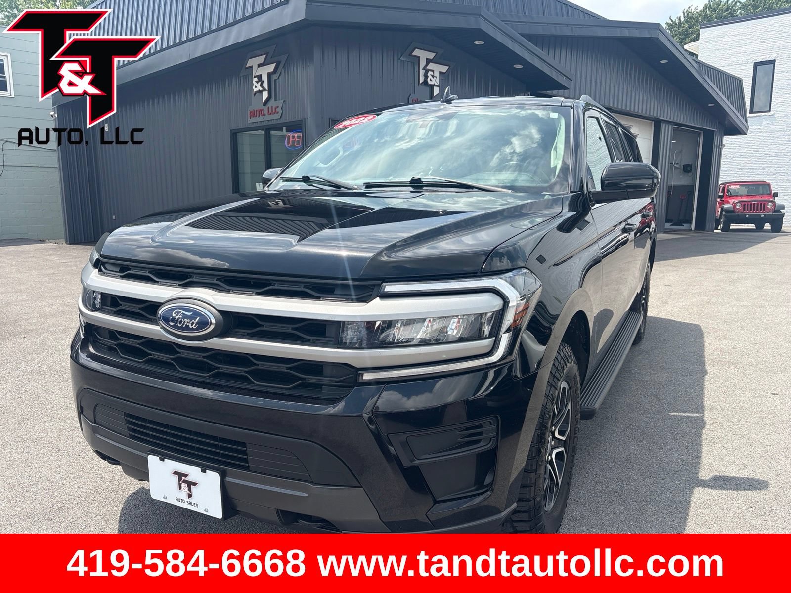 Used 2022 Ford Expedition Max XLT AWD/4WD image 1