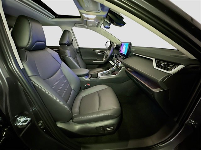 New 2025 Toyota RAV4 Limited image 32