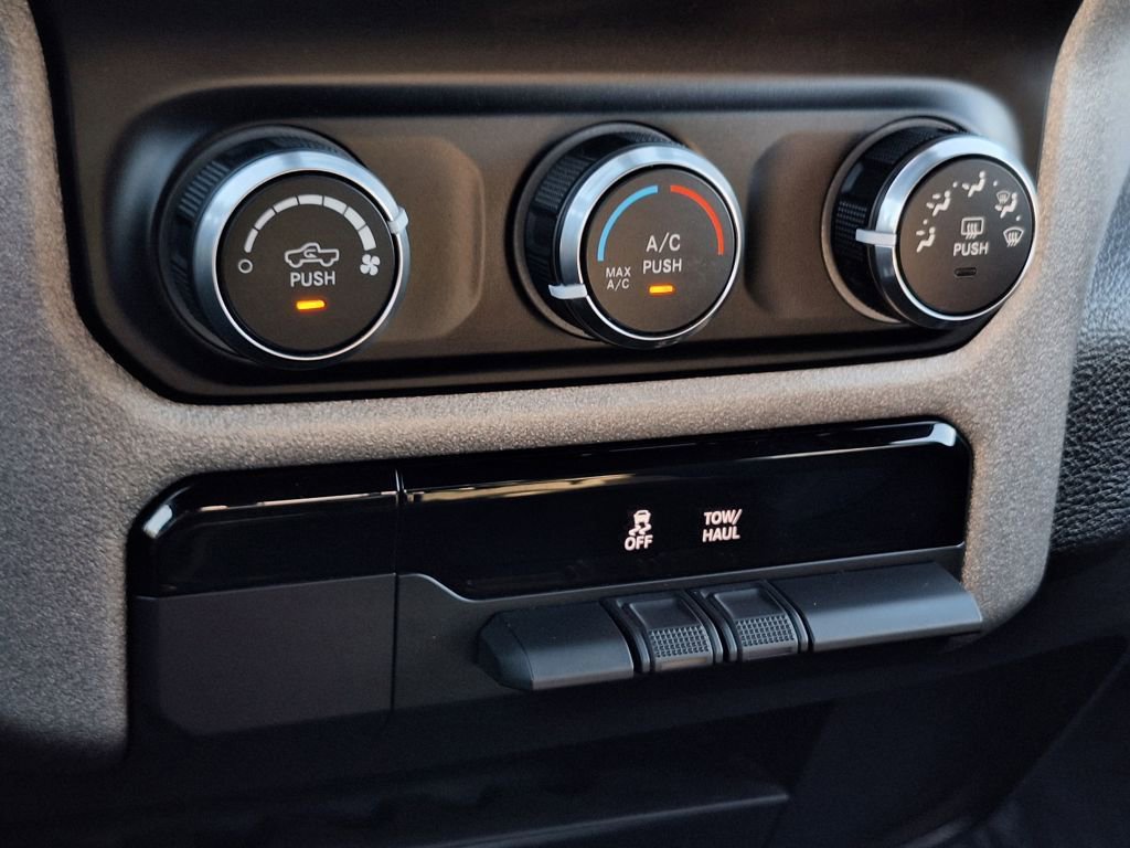 Used 2023 RAM 2500 Tradesman image 21