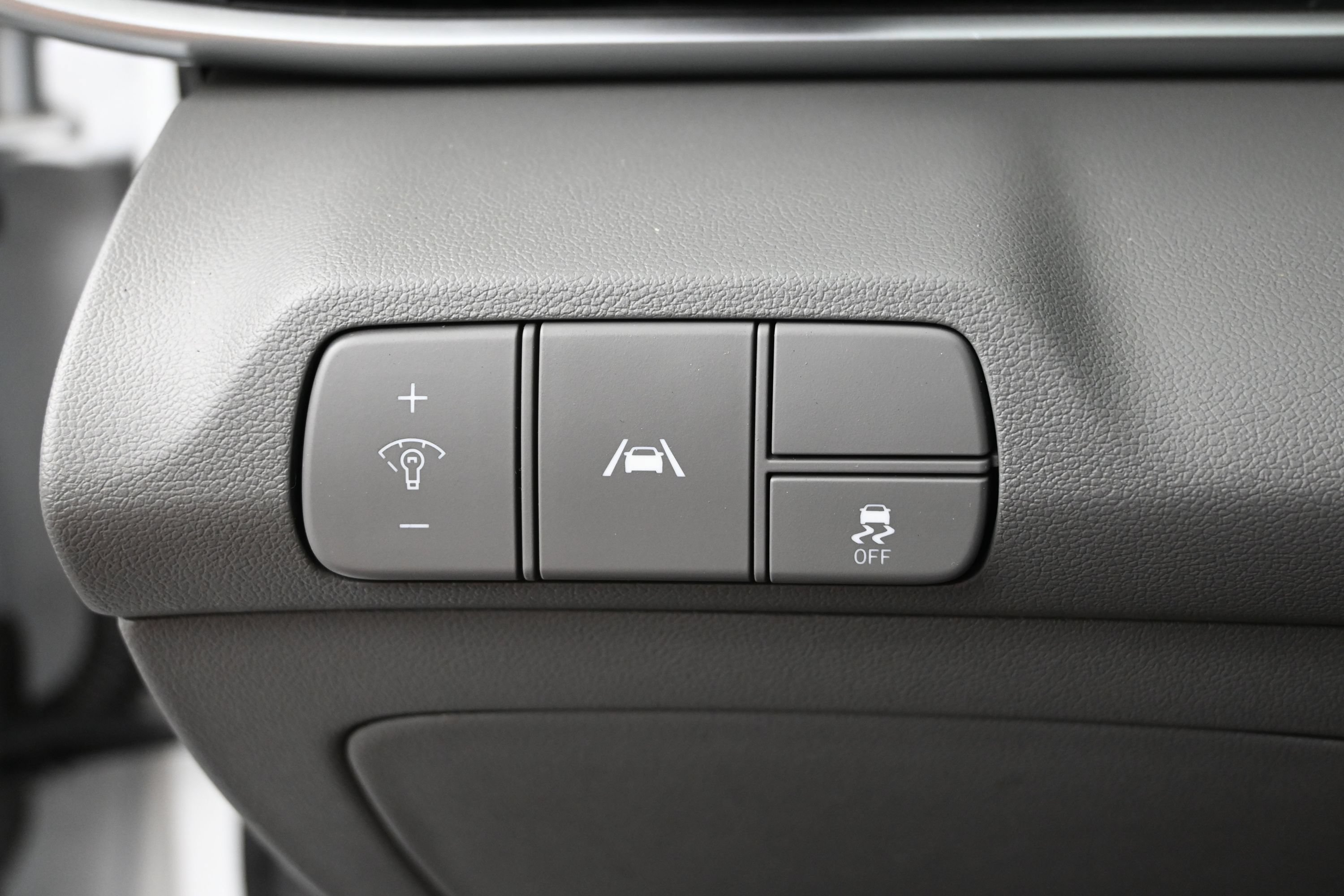 Used 2021 Hyundai Elantra SEL FWD image 12