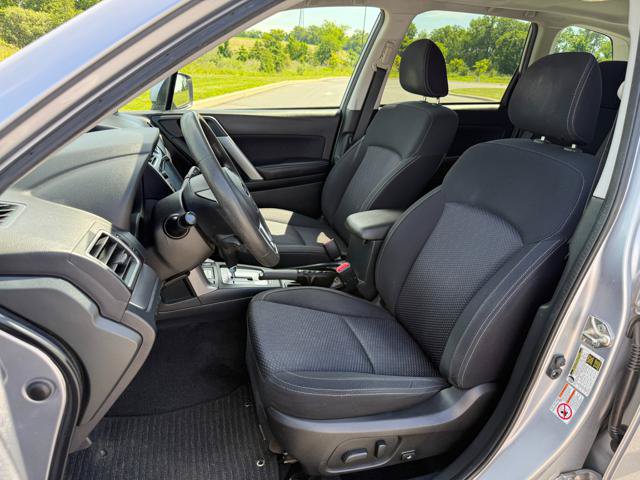 Used 2017 Subaru Forester 2.5i Premium AWD/4WD image 10