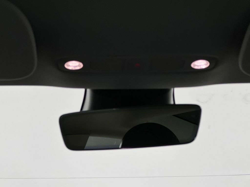 Used 2023 Tesla Model 3 Standard Range image 23