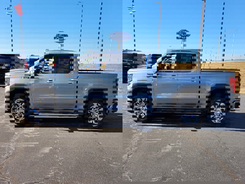 Used 2025 GMC Sierra 1500 Denali image 4