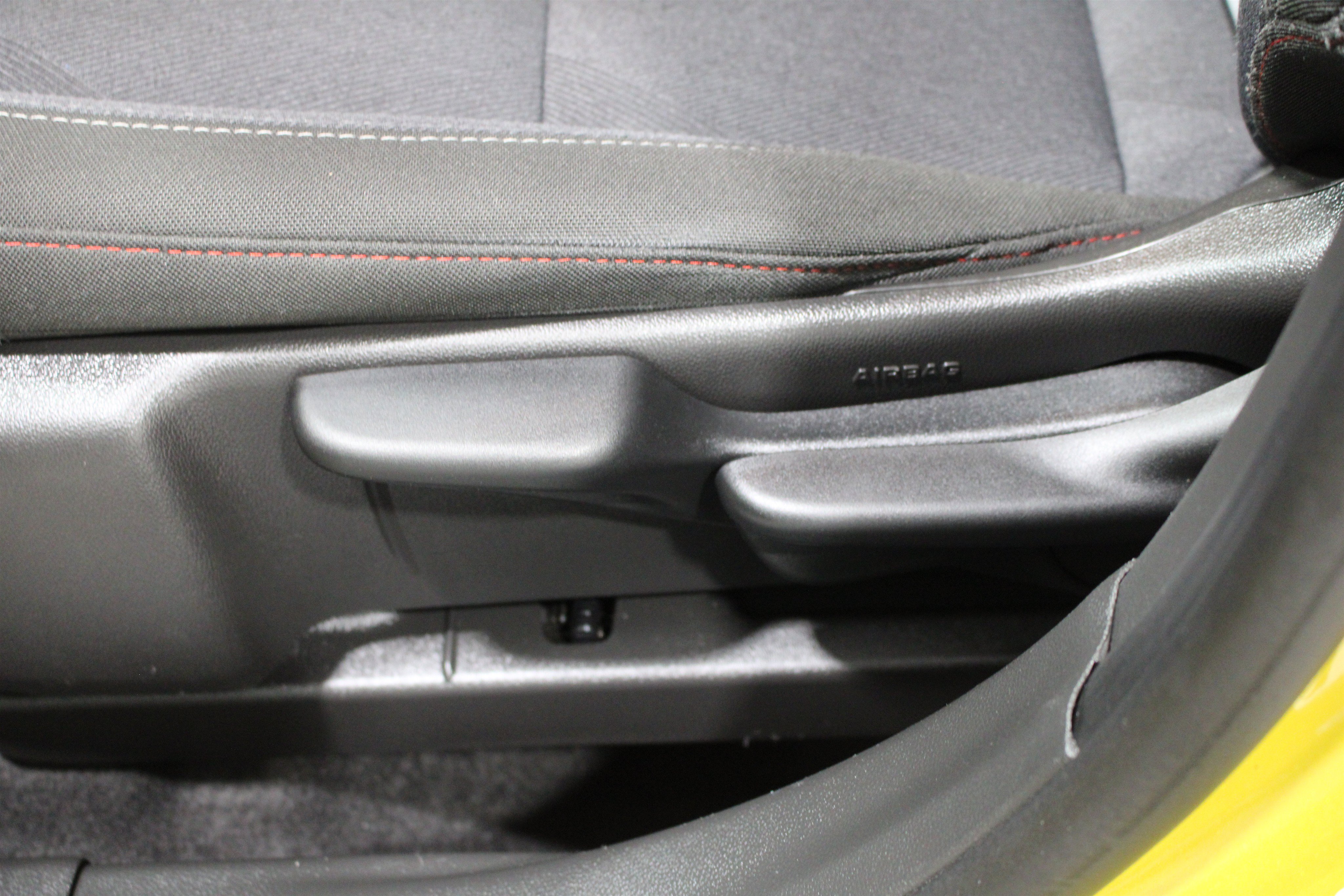 Used 2024 Chevrolet Trax RS w/ Driver Confidence Package FWD image 5