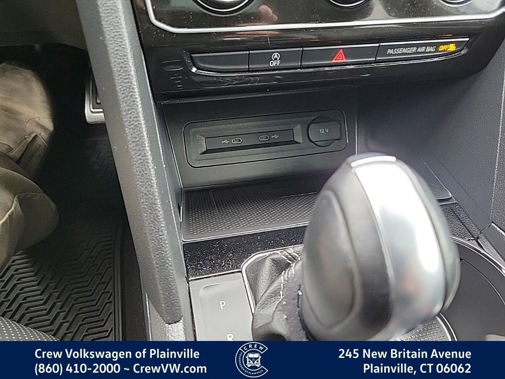 Used 2022 Volkswagen Atlas SEL Premium image 8