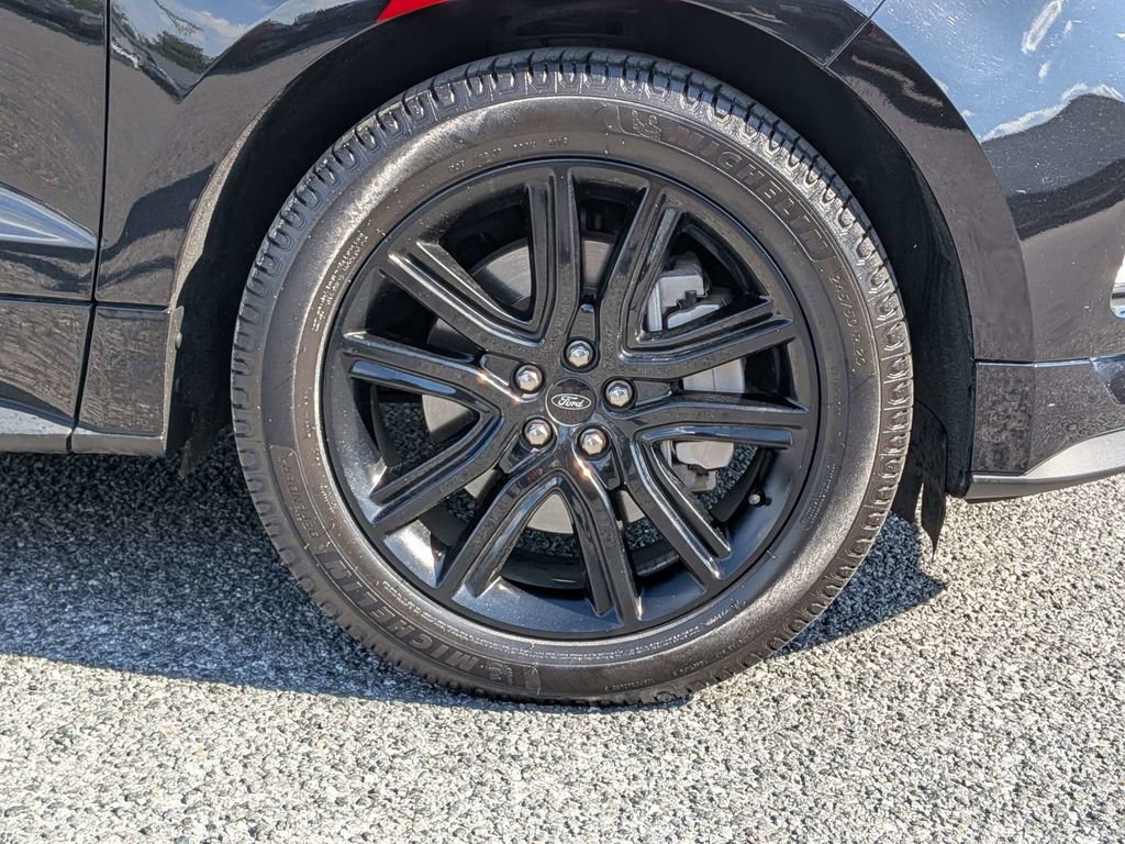 Used 2022 Ford Edge ST-Line image 8