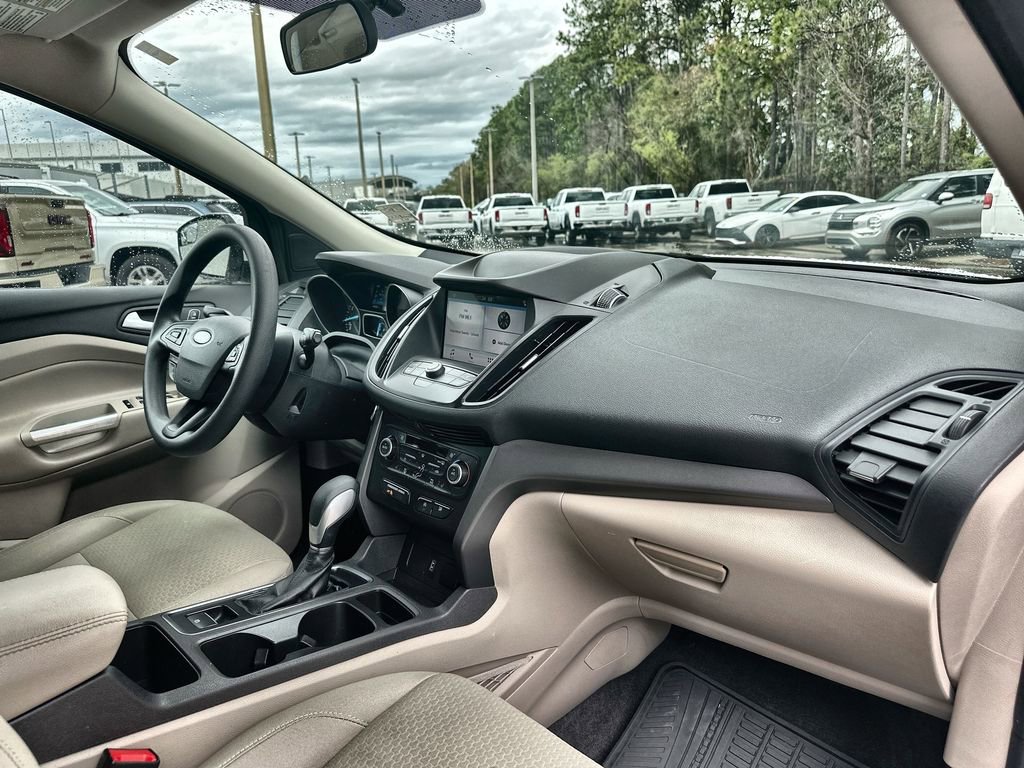 Used 2019 Ford Escape SE image 27