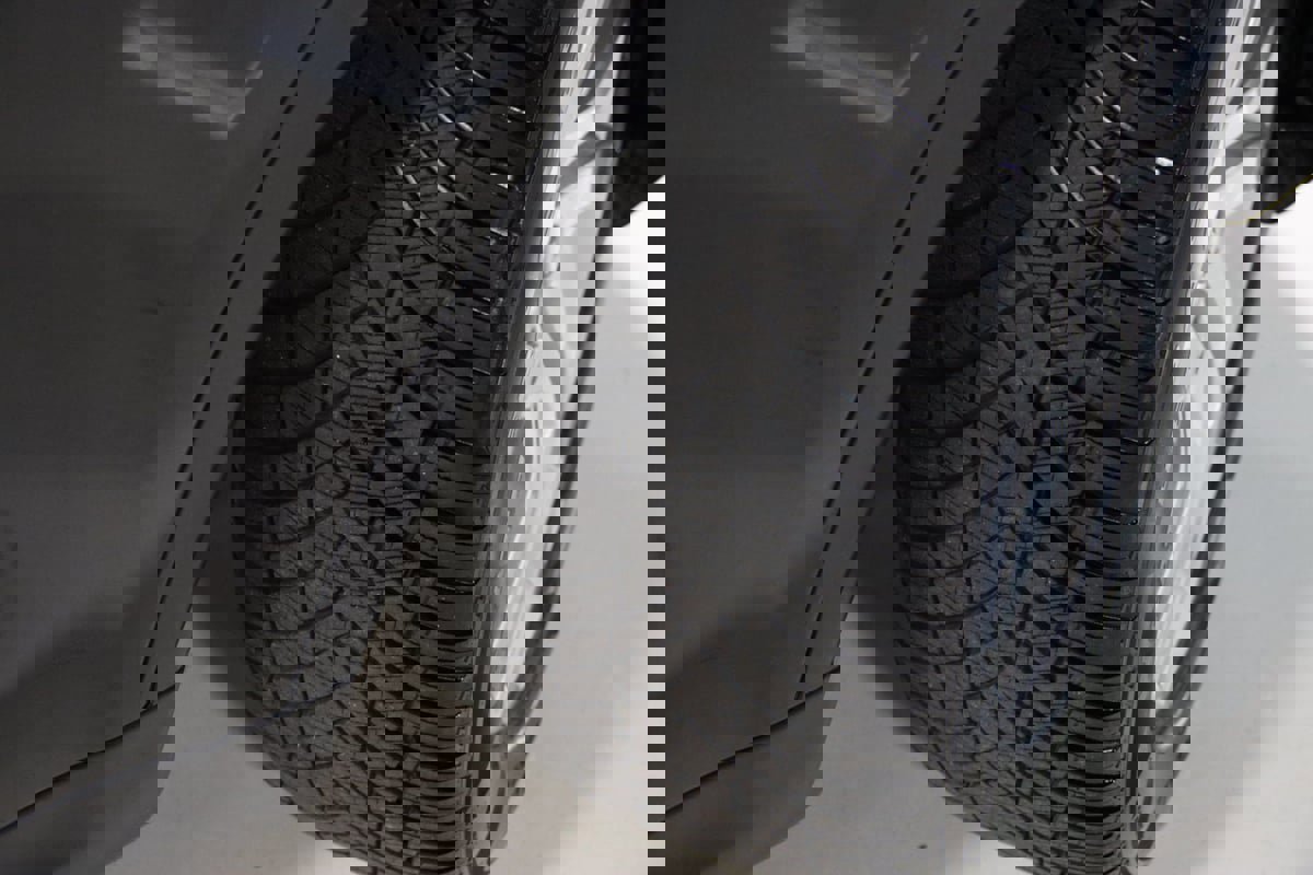 Used 2018 Land Rover Discovery HSE image 76