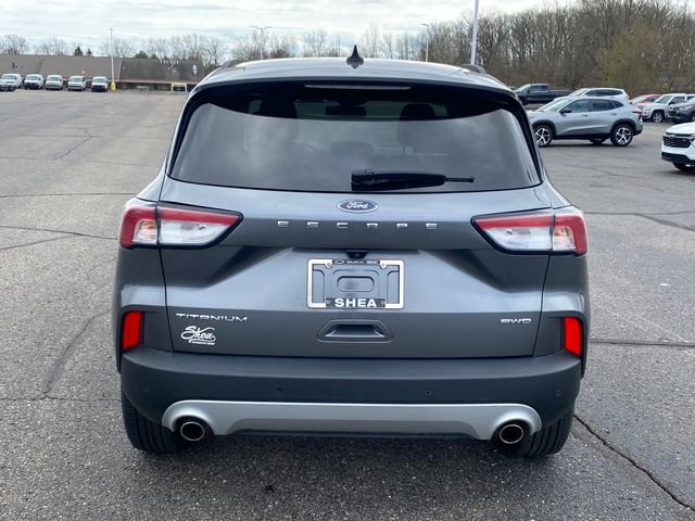 Used 2022 Ford Escape Titanium AWD/4WD image 4