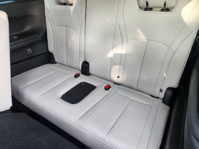 Certified 2027 INFINITI QX60 Luxe w/ Cargo Package FWD image 14